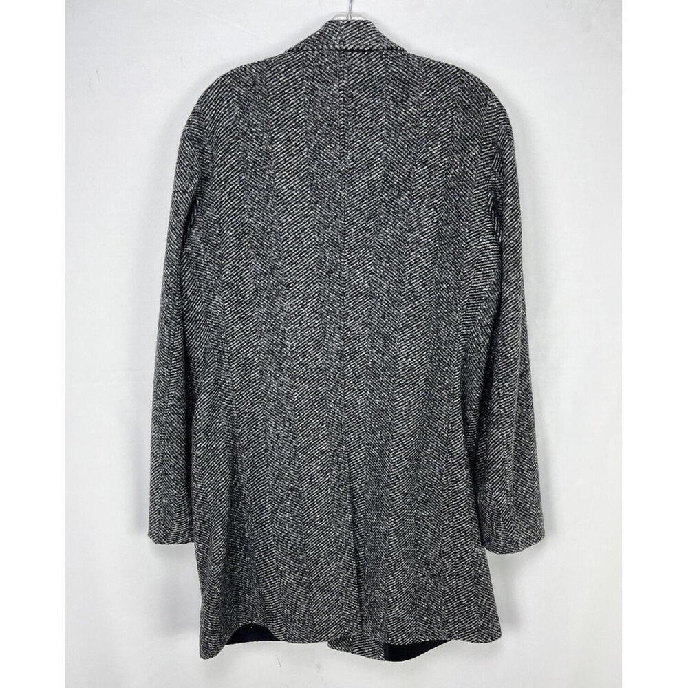 Hugo Boss Grey Fishbone Single-Breasted Overcoat Size 40 R US 50 R EU - Picture 2 of 5